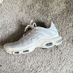 Nike Air Max Plus Tn White — Women’s 9